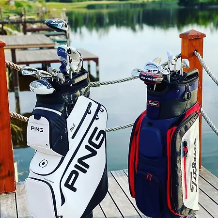 Golf De Luxe *